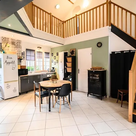 Cosy Avec Jardin, Espace Vintage Et Jeux De Societe Chevincourt