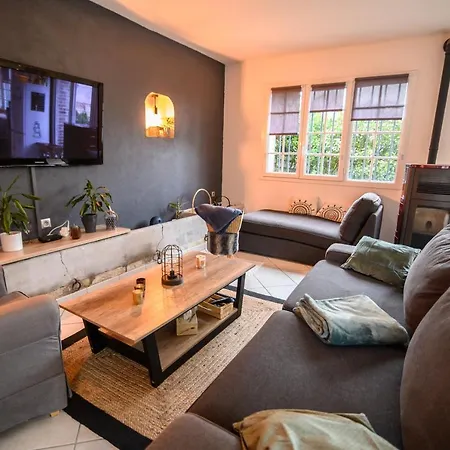 Cosy Avec Jardin, Espace Vintage Et Jeux De Societe Chevincourt