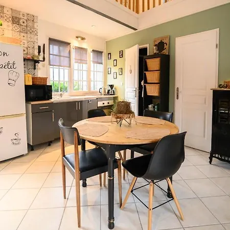 Cosy Проживание в семье Chevincourt