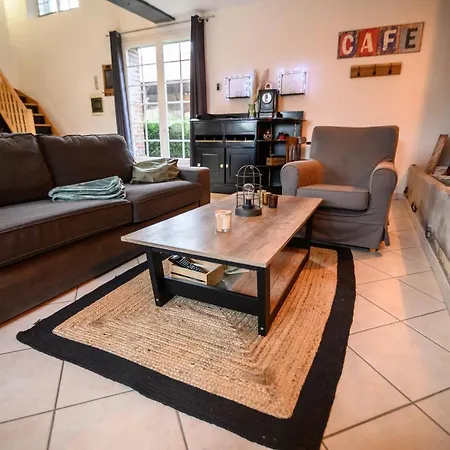 Cosy Avec Jardin, Espace Vintage Et Jeux De Societe Chevincourt