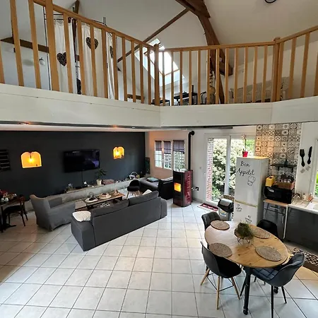 Cosy Homestay *