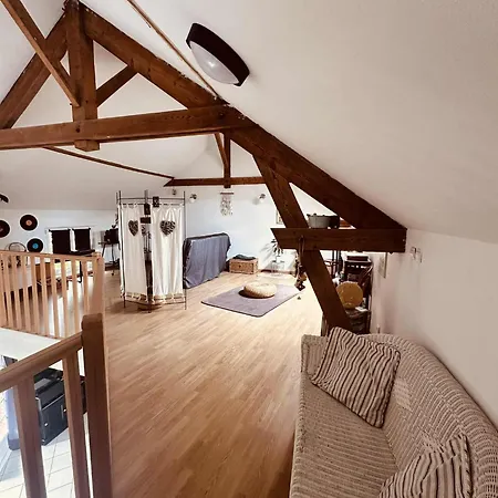 Cosy Avec Jardin, Espace Vintage Et Jeux De Societe Chevincourt