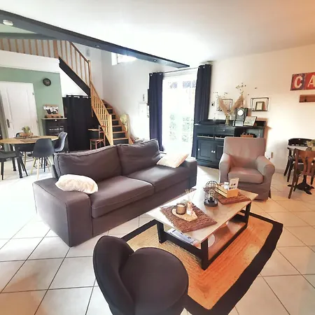 Cosy Homestay *