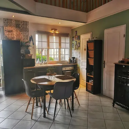 Cosy Homestay Chevincourt