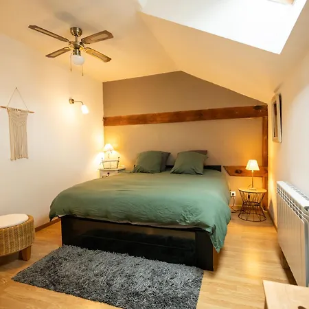 Pansiyon Cosy Avec Jardin, Espace Vintage Et Jeux De Societe Chevincourt